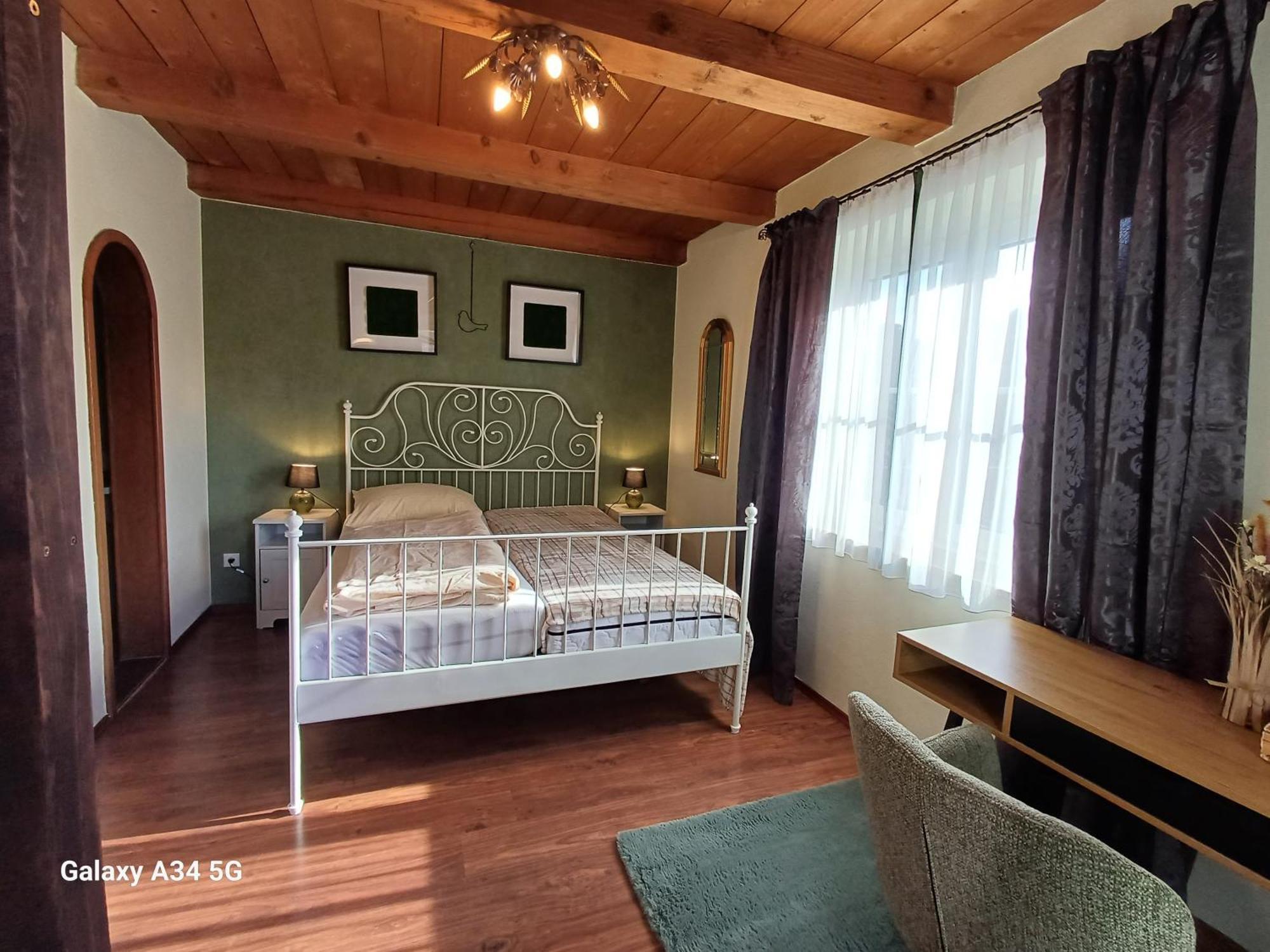 Haus Am Moos Bed and Breakfast Salzburg Eksteriør billede