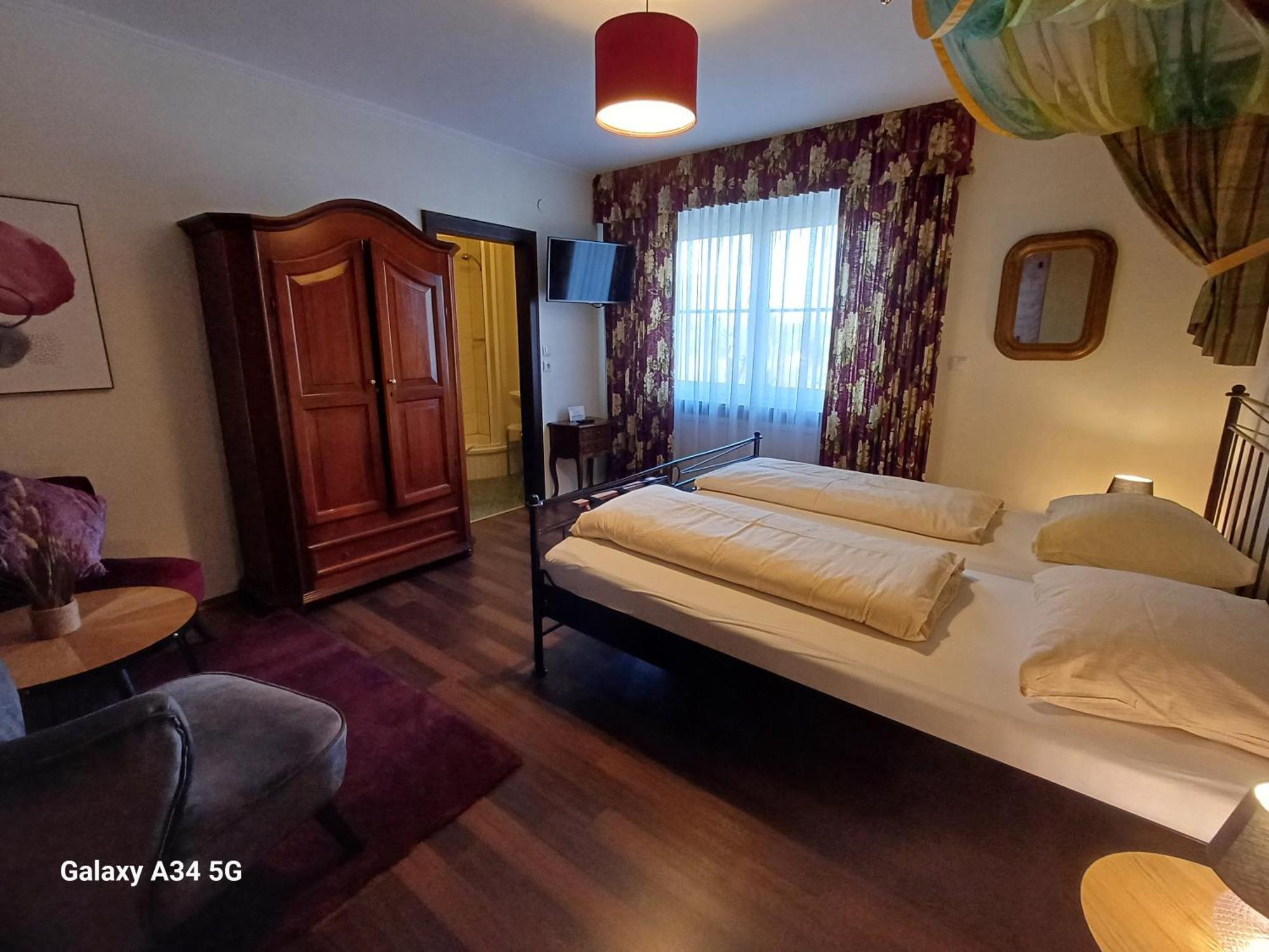 Haus Am Moos Bed and Breakfast Salzburg Eksteriør billede