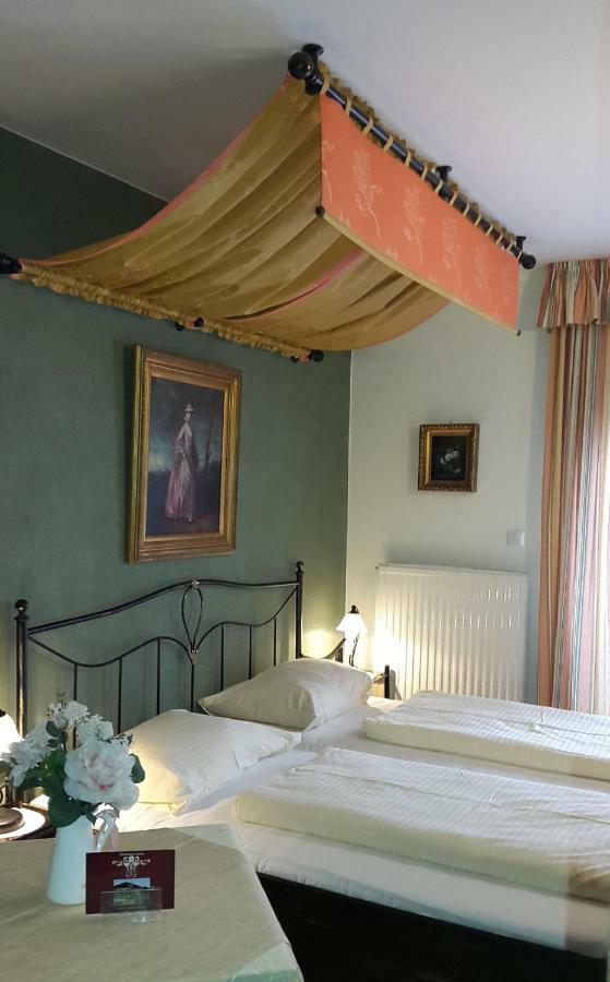 Haus Am Moos Bed and Breakfast Salzburg Eksteriør billede